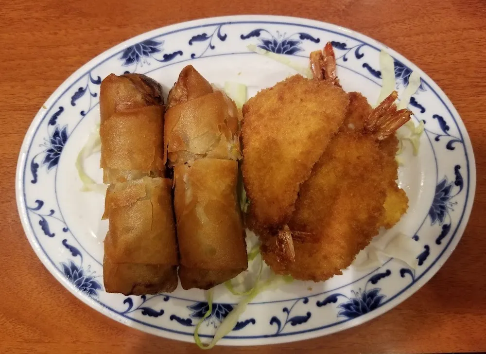 Egg Rolls and Shrimp