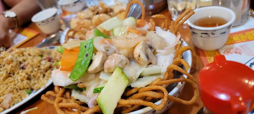 Seafood in Bird's Nest